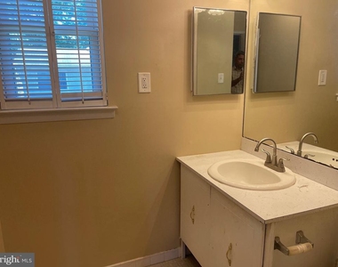 1933 Juniper Lane - Photo Thumbnail 26