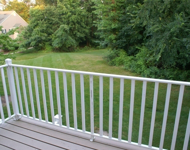 402 Bollen Court - Photo Thumbnail 5
