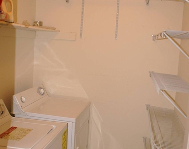 402 Bollen Court - Photo Thumbnail 10