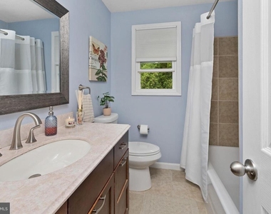 295 Lander Drive - Photo Thumbnail 15