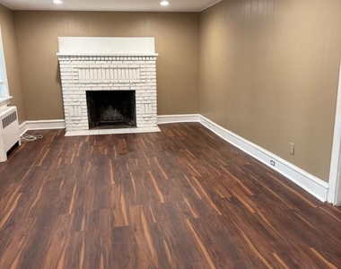 1482 Glassboro Road - Photo Thumbnail 3