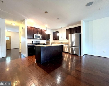 312 Breeding Boulevard - Photo Thumbnail 9