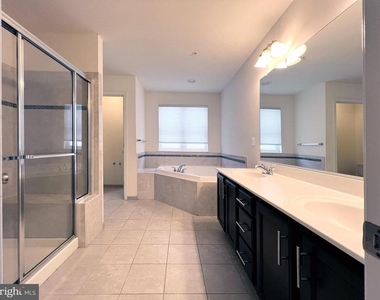312 Breeding Boulevard - Photo Thumbnail 18