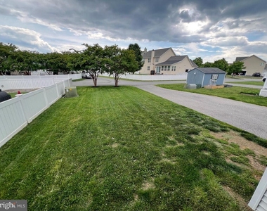 312 Breeding Boulevard - Photo Thumbnail 24