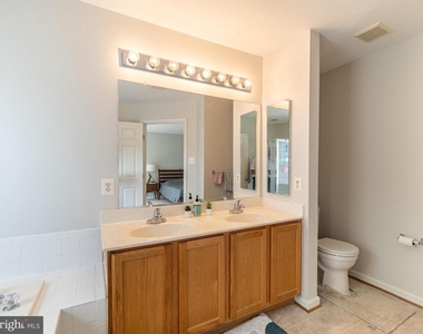 13001 Vaden Terrace - Photo Thumbnail 17