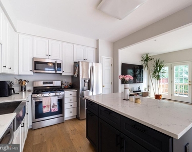 13001 Vaden Terrace - Photo Thumbnail 8
