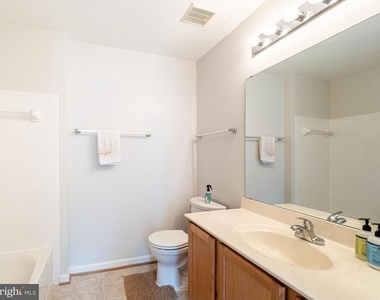 13001 Vaden Terrace - Photo Thumbnail 19