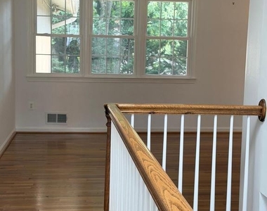 1329 Gresham Road - Photo Thumbnail 43