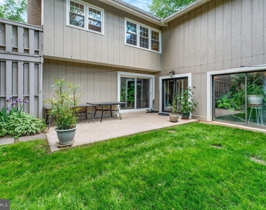 1329 Gresham Road - Photo Thumbnail 49