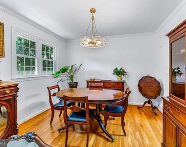 1329 Gresham Road - Photo Thumbnail 8