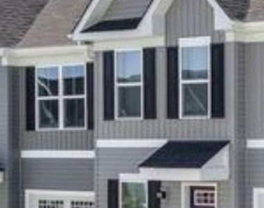921 Playfair Terrace Way - Photo Thumbnail 16