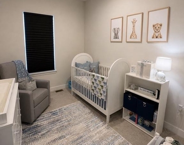 921 Playfair Terrace Way - Photo Thumbnail 14