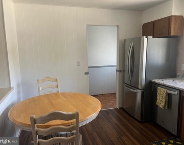 705 Bayberry Road - Photo Thumbnail 2