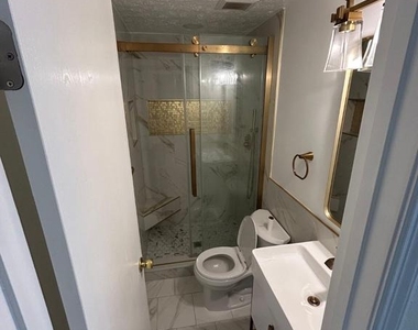 7310 Inwood Avenue - Photo Thumbnail 9