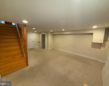 1907 Penhall Road - Photo Thumbnail 43
