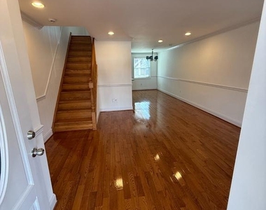 1907 Penhall Road - Photo Thumbnail 27
