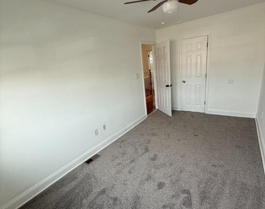 1907 Penhall Road - Photo Thumbnail 50
