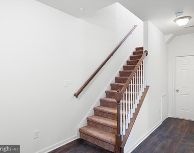 415 Lenape Way - Photo Thumbnail 5