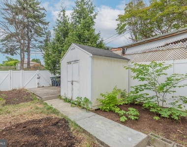 116 V Street Ne - Photo Thumbnail 24