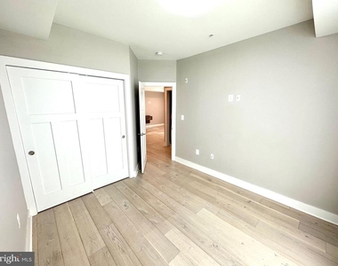 2900 12th Street Ne - Photo Thumbnail 12