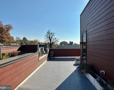2900 12th Street Ne - Photo Thumbnail 18
