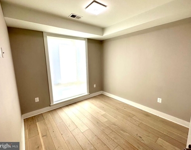 2900 12th Street Ne - Photo Thumbnail 13
