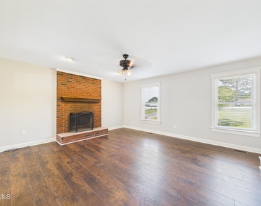 10917 Fanny Brown Road - Photo Thumbnail 12
