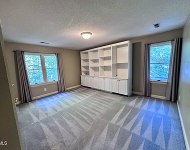 628 Spindlewood - Photo Thumbnail 11