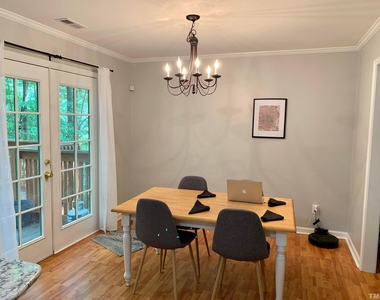 102 Chevron Circle - Photo Thumbnail 4