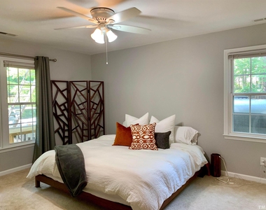 102 Chevron Circle - Photo Thumbnail 9