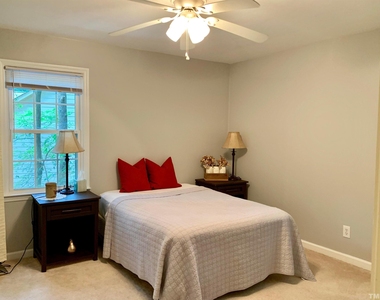 102 Chevron Circle - Photo Thumbnail 12