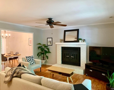 102 Chevron Circle - Photo Thumbnail 8