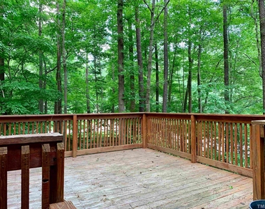 102 Chevron Circle - Photo Thumbnail 14