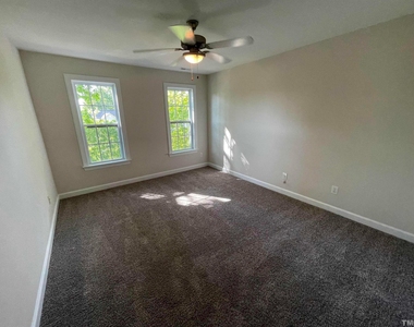 112 Worthington Court - Photo Thumbnail 29