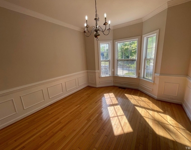 112 Worthington Court - Photo Thumbnail 13