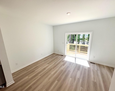 3102 Bomore Road - Photo Thumbnail 5