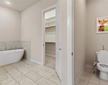 402 Gulfton St - Photo Thumbnail 16