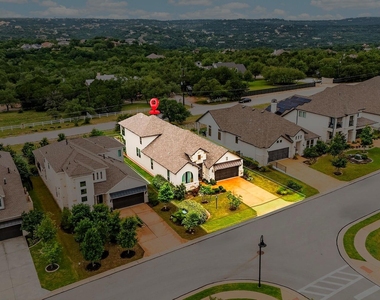 402 Gulfton St - Photo Thumbnail 2
