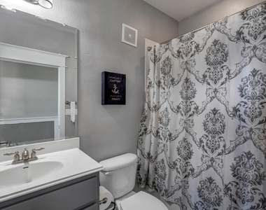 17808 Maritime Point Dr - Photo Thumbnail 21