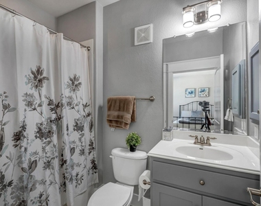 17808 Maritime Point Dr - Photo Thumbnail 18