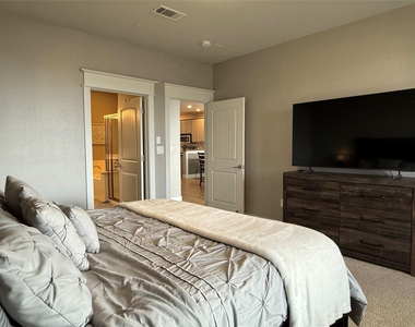 17808 Maritime Point Dr - Photo Thumbnail 14