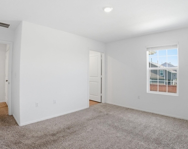 12213 Rising Moon Ln - Photo Thumbnail 6