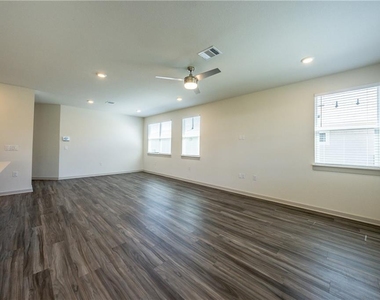 13708 Lubeck Dr - Photo Thumbnail 2