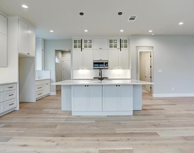 2603 Nocona Trl - Photo Thumbnail 2