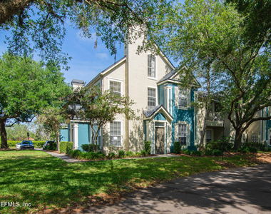 13703 Richmond Park Drive - Photo Thumbnail 1