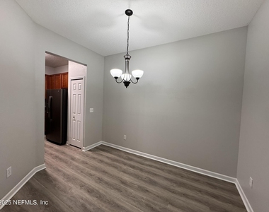 8601 Beach Boulevard - Photo Thumbnail 7