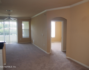 8539 Gate Parkway - Photo Thumbnail 6