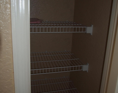 8539 Gate Parkway - Photo Thumbnail 10