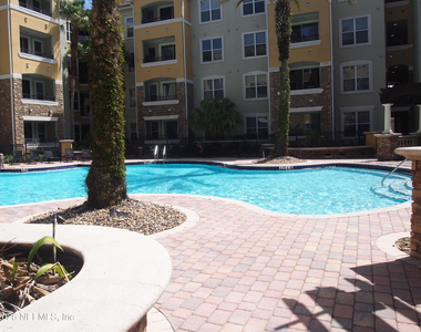 8539 Gate Parkway - Photo Thumbnail 32