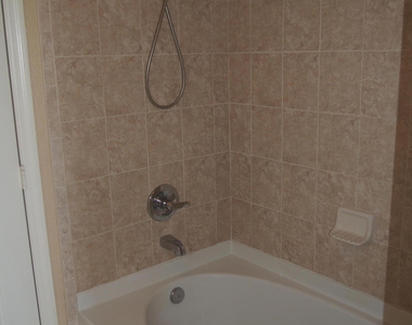 8539 Gate Parkway - Photo Thumbnail 31